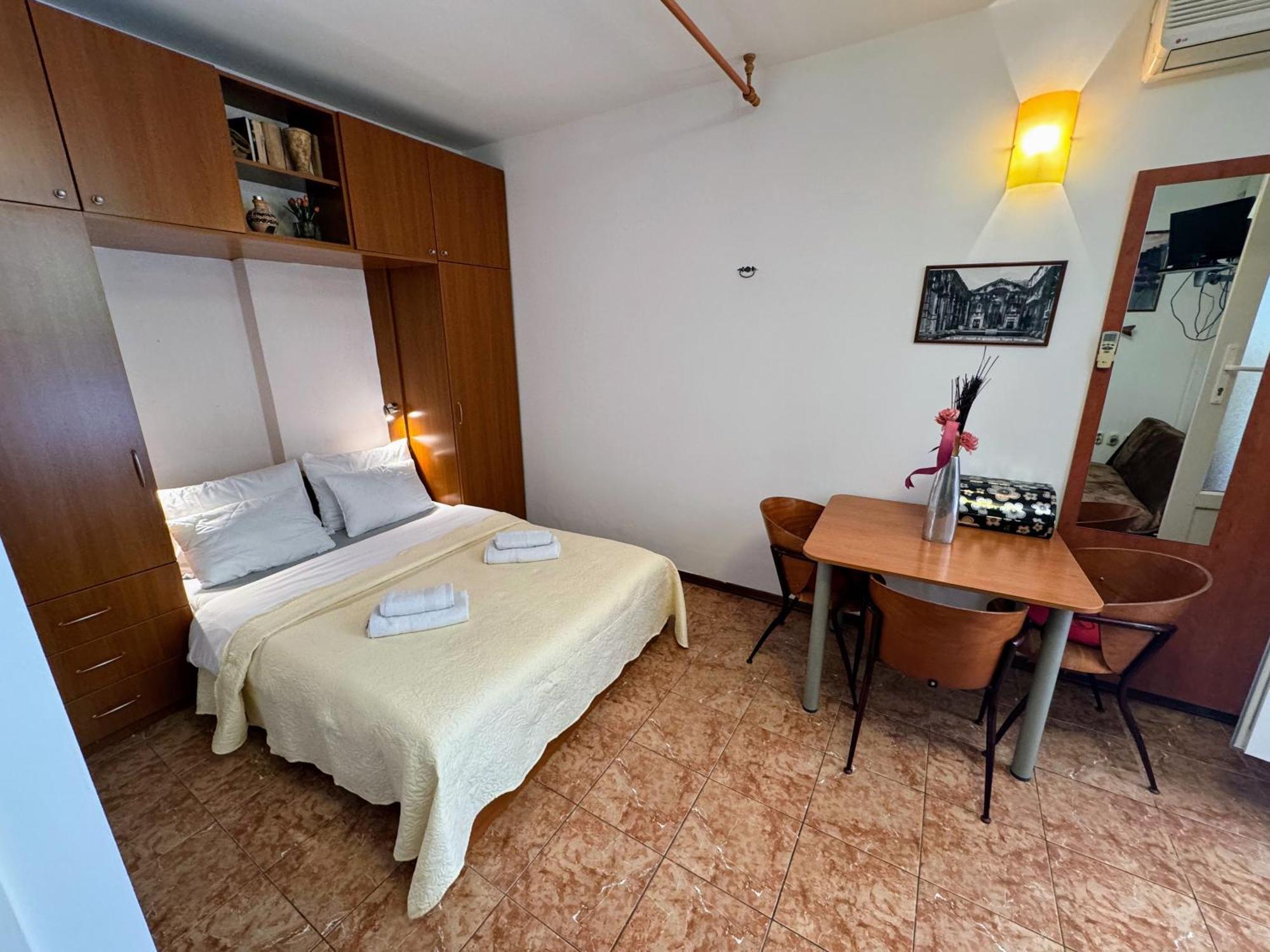Grgur Studio Apartments Split Kültér fotó